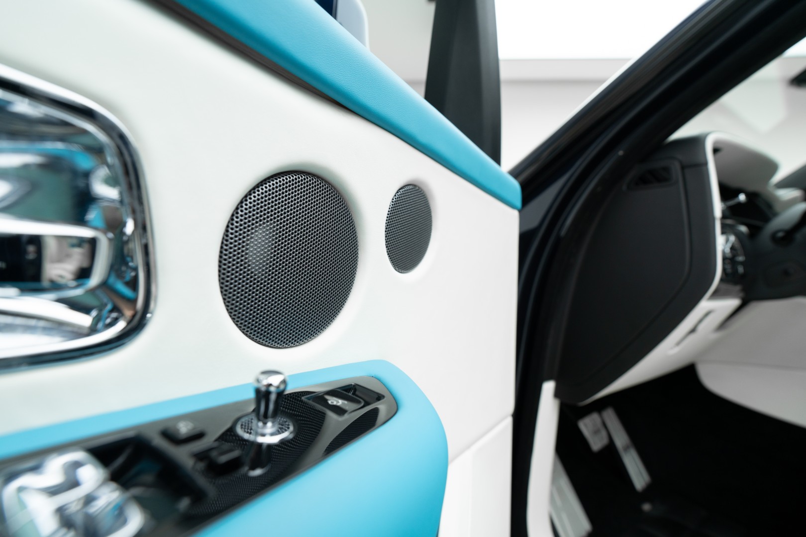 2021 ROLLS ROYCE CULLINAN WITH MANSORY KIT | 1 YEAR WARRANTY